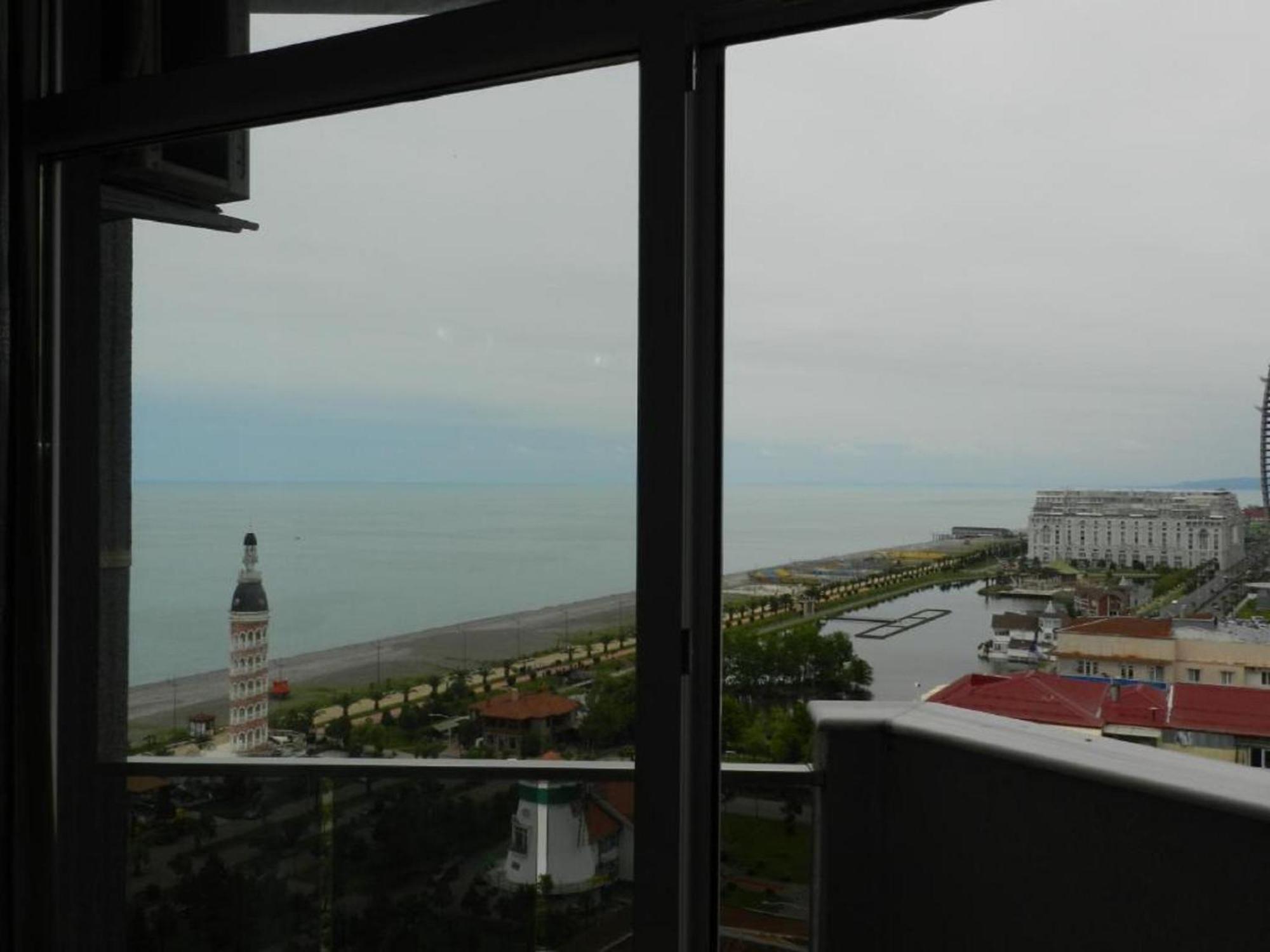 Apart Hotel Black Sea Towers Batumi Exterior foto